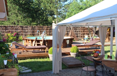 Sainte-Eulalie-en-Born House | "A summer at La Bichonnerie *