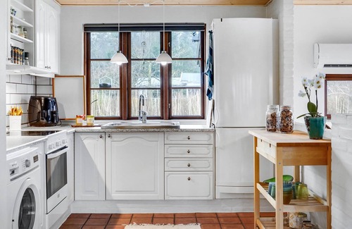 Ebdrup House | A summer house with hearty decoration and focus on coziness.