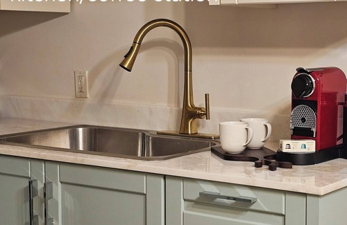 Douglas Apartment | A SUMMERS DREAM 3 bedroom apt. Peaceful , lush secret garden in Coral Gables