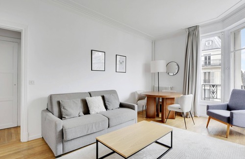 Sorbonne Apartment | A Superb 2-BDR in St Michel/Notre Dame