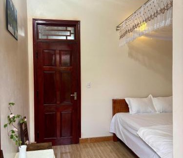 Trung Khanh Bed & Breakfast | A Tứng House & Coffee