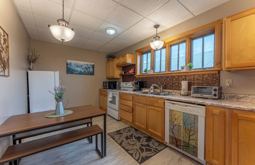 Ely Apartment | A Taste of Ely 2 BR apartment
