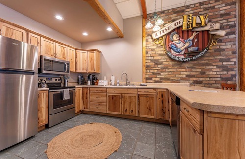 Ely House | A Taste of Ely 4 BR Apartment, with Sauna