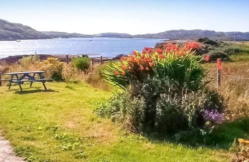 Bunessan Cottage | A tiny, traditional cottage tucked away on the Ross of Mull, close to the sea.