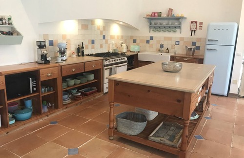 Lagoa e Carvoeiro Villa | A touch of Provence in the Algarve - exclusive rustic villa on large property