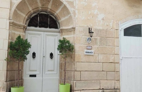 Rabat Apartment | A tranquil apartment right in the heart of beautiful Rabat