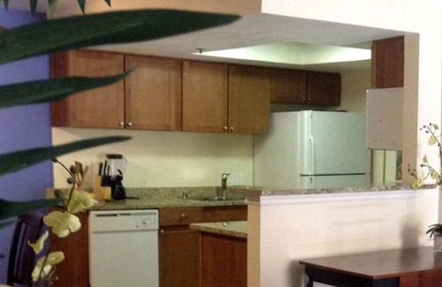 Las Vegas Condo | A Tranquil Setting Only A Stone's Throw From All The Action! New 65" TV mounted