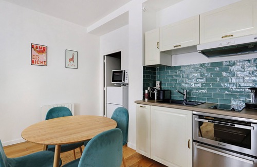 Quartier de l'Ecole-Militaire Apartment | A Trendy 1-BDR Apartment in Saint Germain