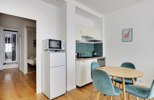 Quartier de l'Ecole-Militaire Apartment | A Trendy 1-BDR Apartment in Saint Germain