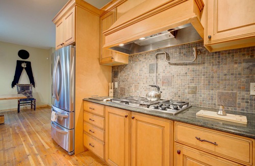 Cameron Cabin | A True Montana Cabin with Sweeping Views of the Mountains and the Madison River.