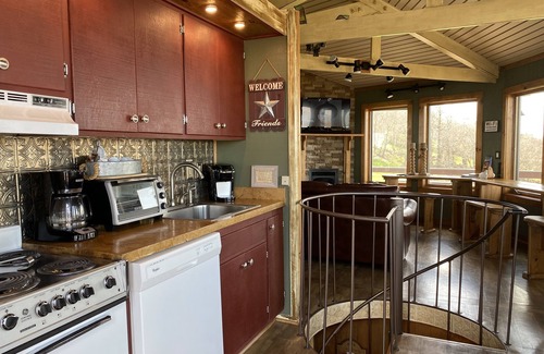 Banner Elk Cabin | A TRUE slope side ski in ski out cabin with amazing views.