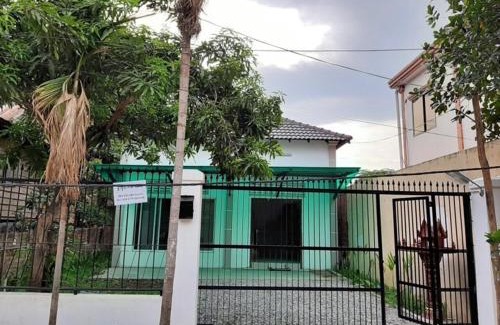 Sangkat Sla Kram House | A two-bedroom home with natural light and green environment