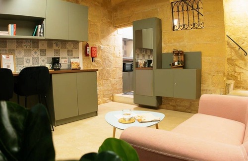 Birgu House | A Unique 400-year-old Modern Maltese Home