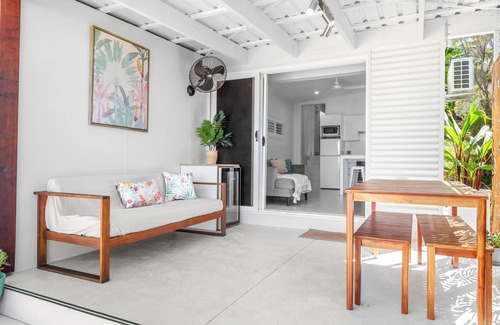 Barlows Hill House | A unique guest house, with views to Keppel Islands