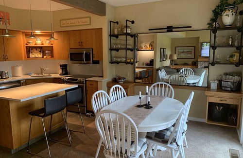Redmond House | A vacation experience that does your heart good!