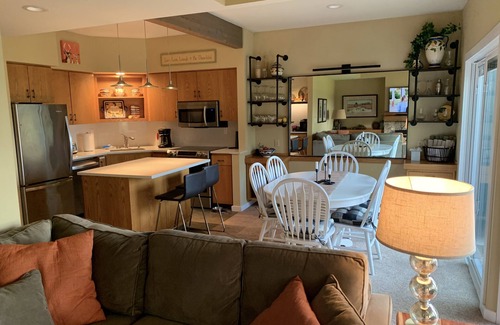 Redmond House | A vacation experience that does your heart good!