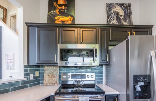 Point Venture House | A vibrant Lake Travis retreat with stunning views, cozy spaces, and endless fun.