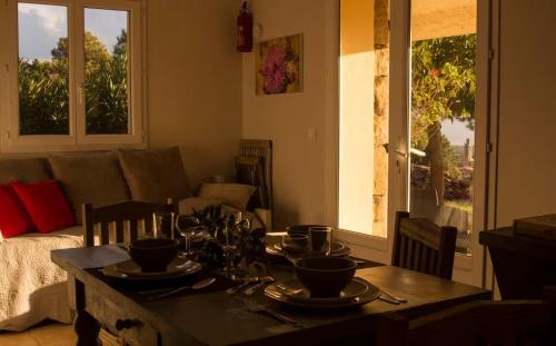 Monacia-d'Aullene House | A Vista 11