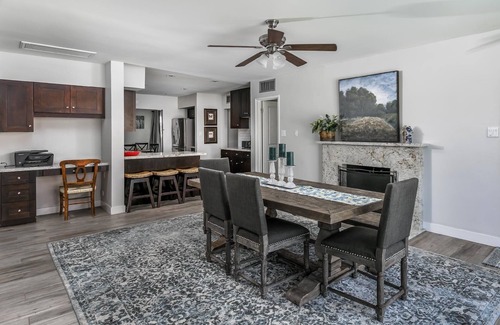 Village Grove House | A warm and welcoming ambience awaits you in this home