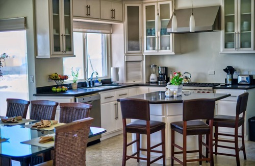 Las Conchas House | A Wave From It All Su