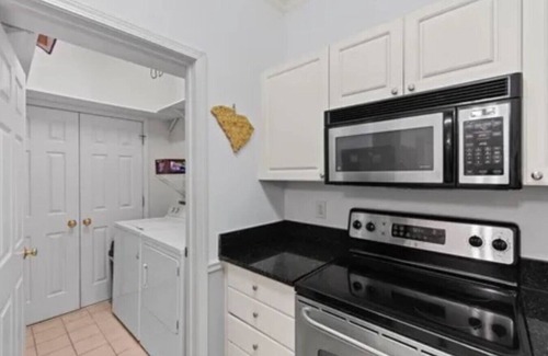 Vaught Apartment | A wave from it all < 1 mile to the beach!