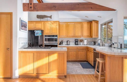 Marine Terrace House | A Winsome Whale Watcher