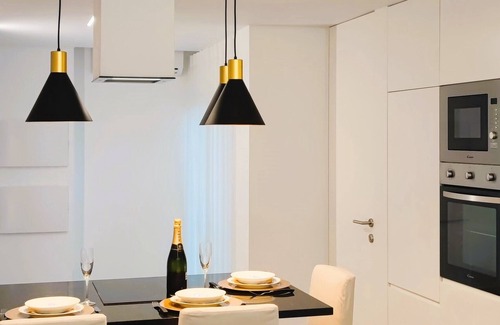 Braga Apartment | A1.0 - Luxury Alexa Smart house - central location