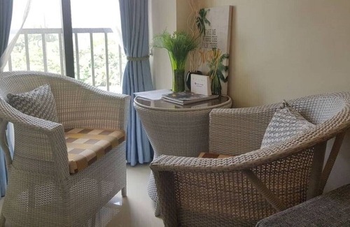 Mabolo House | A1 - 1 Bedroom Comfy Suite at Grand Residences.