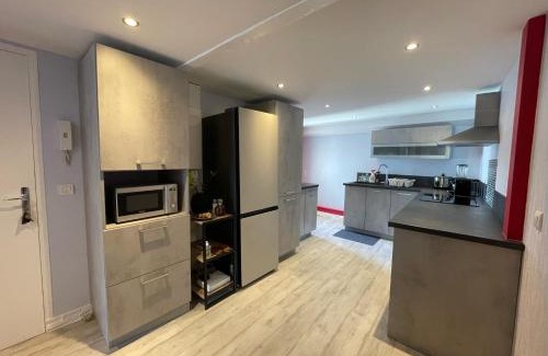 Chalons-en-Champagne Apartment | A1 Champagne Loft - 105 m2 6 personnes - Place de la République - Châlons en Champagne