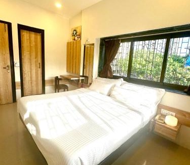 Malad West Hotel | A1 Hotel