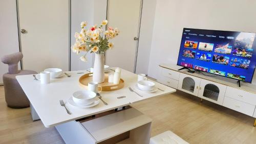 Bandar Tun Razak Apartment | A1. The Ins @ Aurpra Place beside Pavillion Bukit Jalil