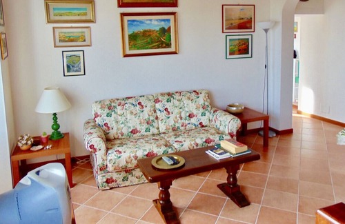 Villa Musone Apartment | A15 - Massignano, delightful three-room apartment in the heart of the Conero par