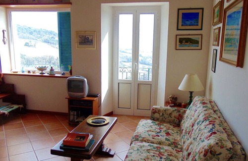 Villa Musone Apartment | A15 - Massignano, delightful three-room apartment in the heart of the Conero par