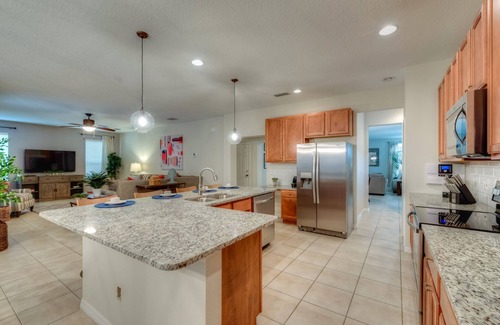 Bellavida House | A2 Amazing and near Disney BellaVida Home with 6 Bedrooms