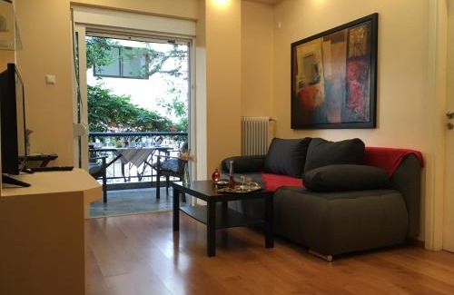 Vouliagmeni Apartment | A2 Cute Vouliagmeni Apt in a Unique Spot