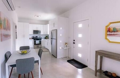 George Town Apartment | A2 - Modern Luxe @ Breezy Port