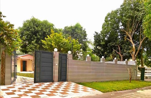 Greater Noida Villa | A2 Villa by JMD - Peaceful Stay Near Expo Mart
