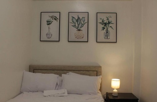 Los Banos Apartment | A2J Executive 1BR Business Suite Near UP Los Baños