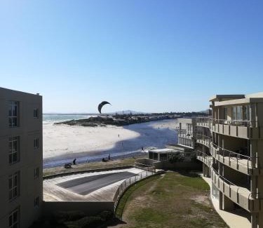 Lagoon Beach Apartment | A310 Lagoon Beach Apartment & Spa