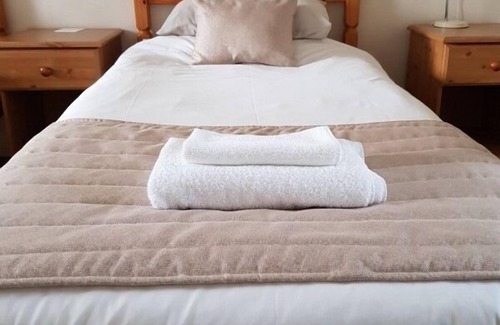 Kilmington Bed & Breakfast | A35 PitStop