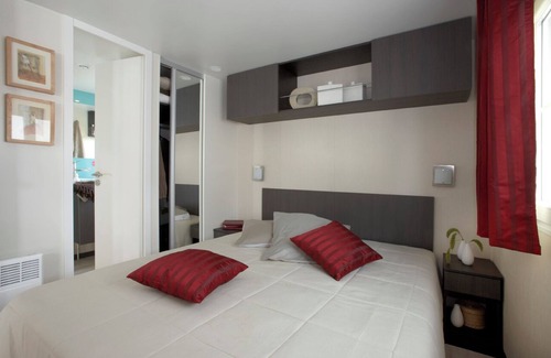 Saint-Privat-de-Champclos RV Rental | A4 - Prestige - 2chambres - 4personnes