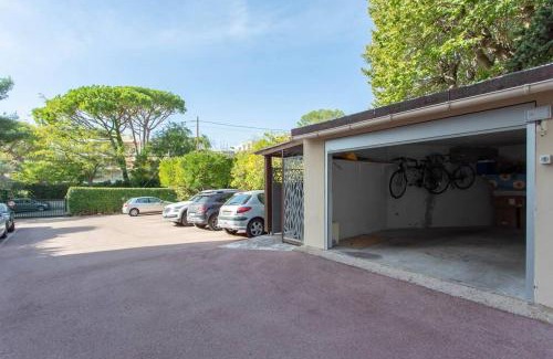 Cap-d'Antibes Apartment | A6- 2 BDR Incredible Sea View - AC, Garage & Terrace