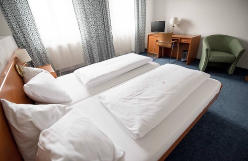 Mitterdarching Hotel | A8 Hotel im Darchinger Hof, Bed & Breakfast