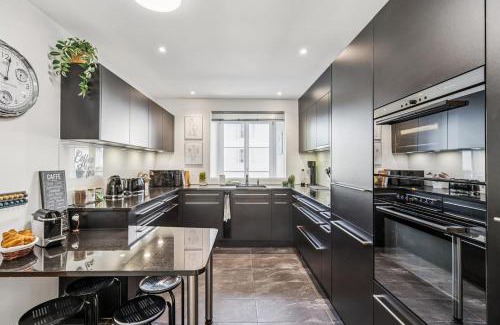Old Town Apartment | Aaaluxoldtownviewfreeparkingbestlocation