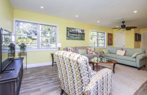 Saint James City House | Aaliyah`s and Amina`s Tropical Retreat - Pine Island St James City Florida