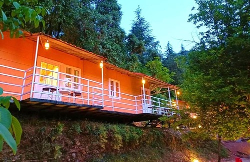 Kandaghat Resort | Aamod at Shoghi Luxury Cottage Resort