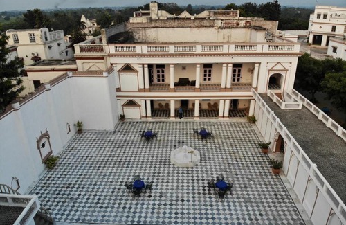 Babugarh Resort | Aamod Mud Fort Kuchesar