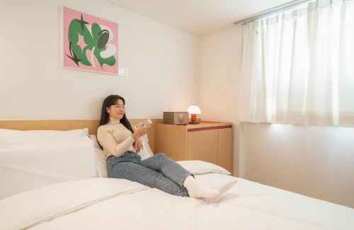 Guri Hotel | Aank Hotel Guri