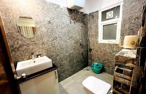 Majkhali Apartment | Aannshi Everest Echo Retreat Himlayan Homestay