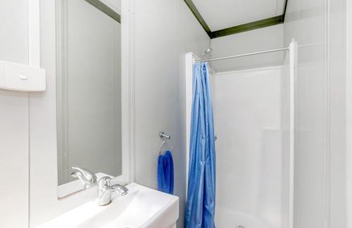 Lanskey Resort | AAOK Moondarra Caravan Park